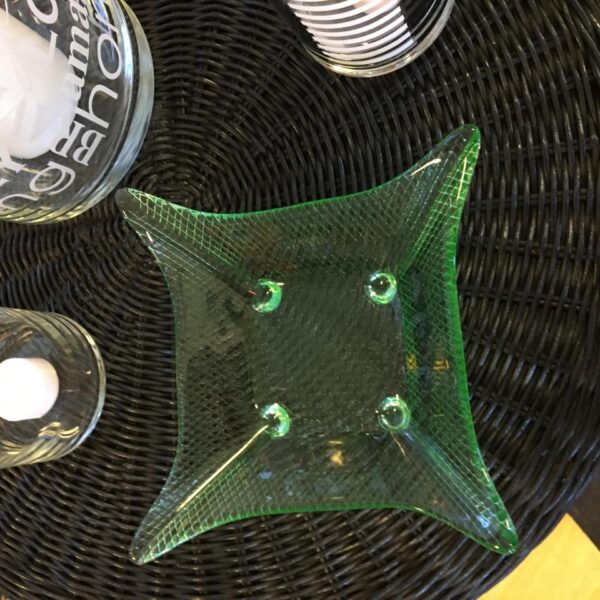 Green Square, Low Profile, Oriental