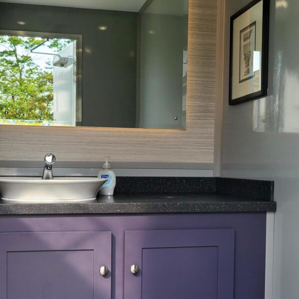 Luxury Restroom Trailer, 4 Private Rooms, Flush Toilets, AC, Stereo