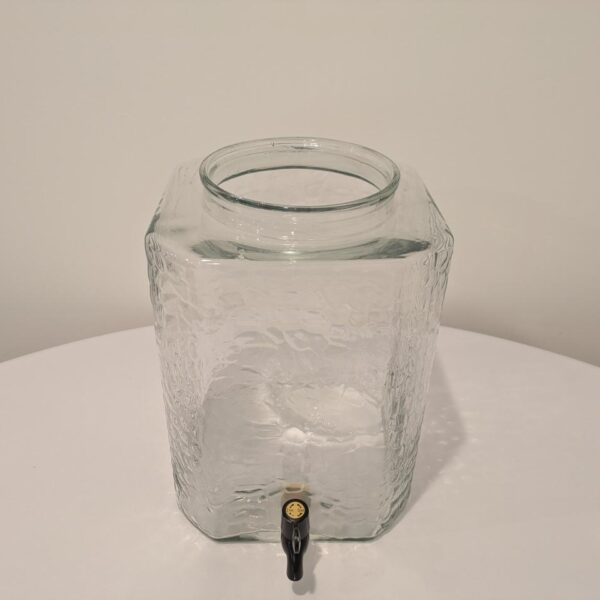 Glass beverage dispenser